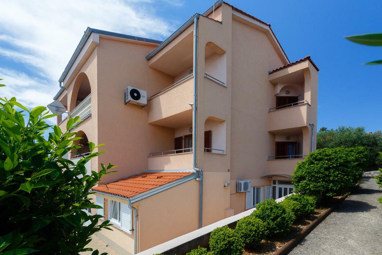 Apartman Frane Krk Town Exterior foto